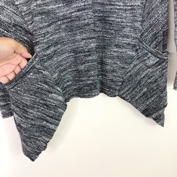 Logo By Lori Goldstein Long Sleeve V-Neck Sweater - Picture 7 of 8